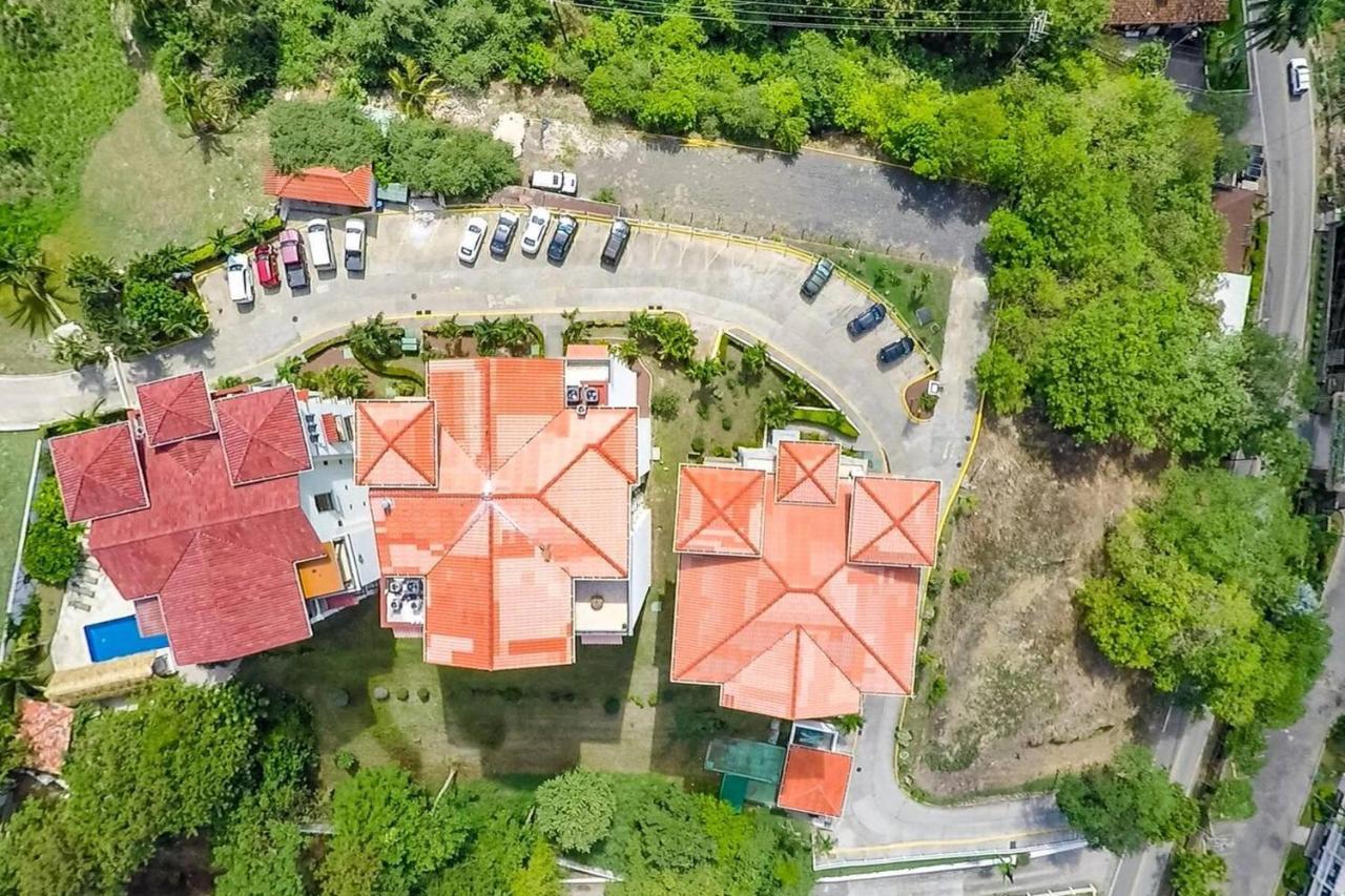 Exquisitely Decorated 5Th-Floor Aerie With Views Of Two Bays In Flamingo Villa Playa Flamingo Dış mekan fotoğraf